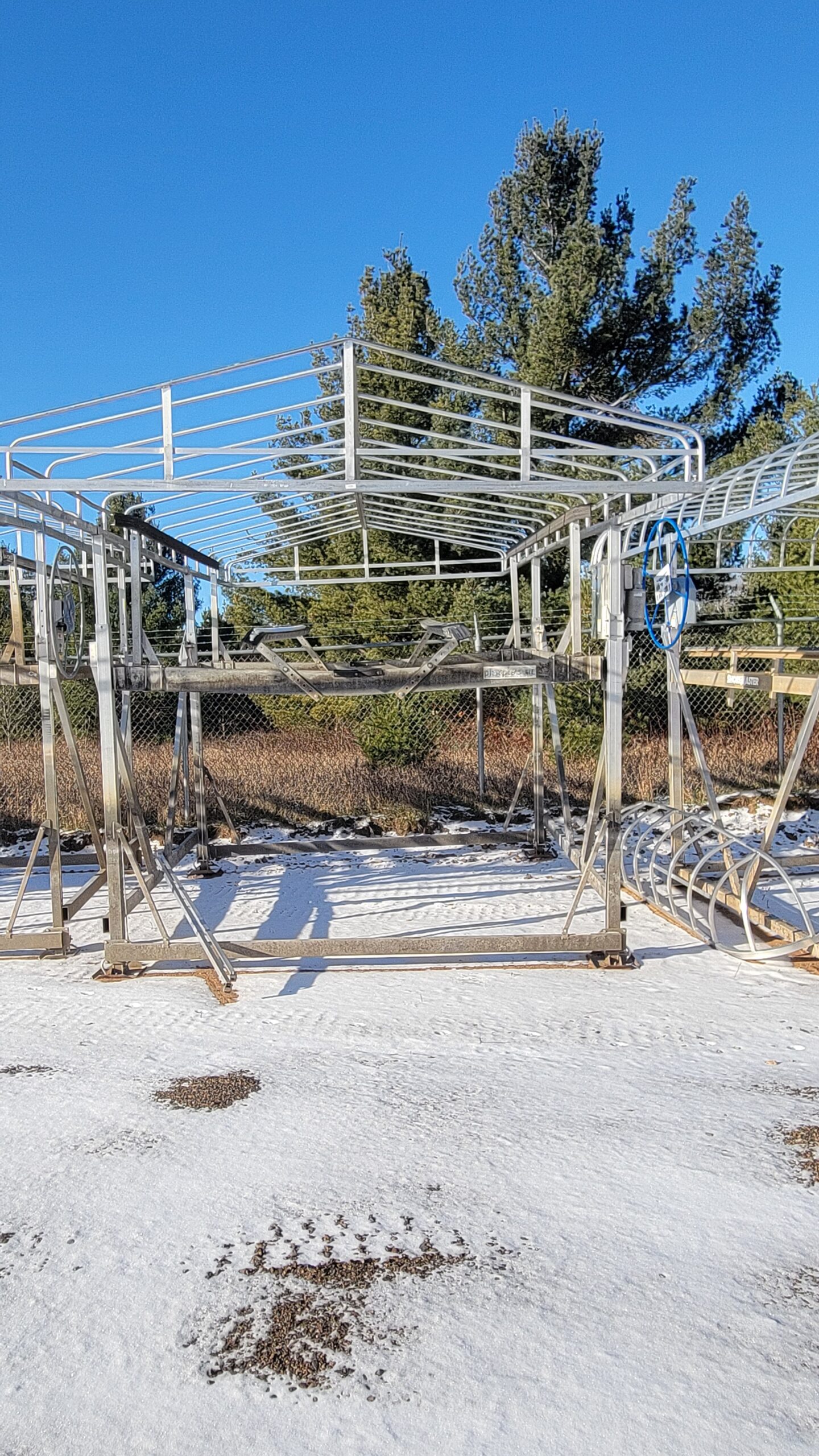 Lift 25 10,495 Round Lake Marina Hayward Wisconsin Boat